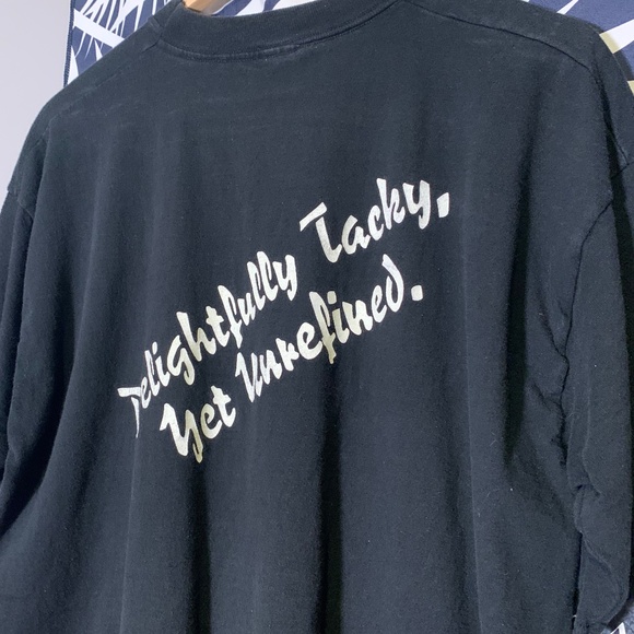 Vintage Hooters New York City T-shirt - Picture 5 of 7